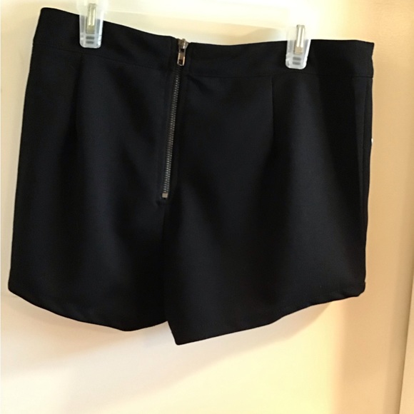 NWT BLACK SHORTS WITH SILVER Embellishments - Picture 7 of 7